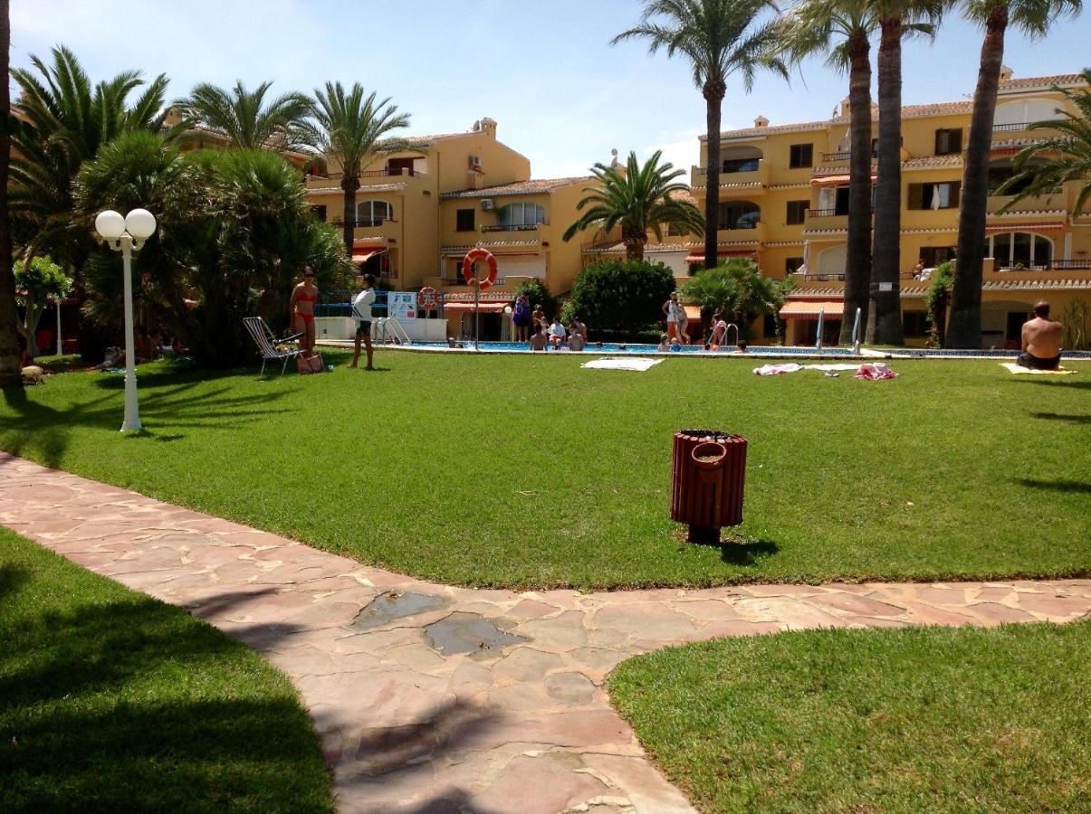 Urbanizacion primera línea de playa Dénia Exterior foto
