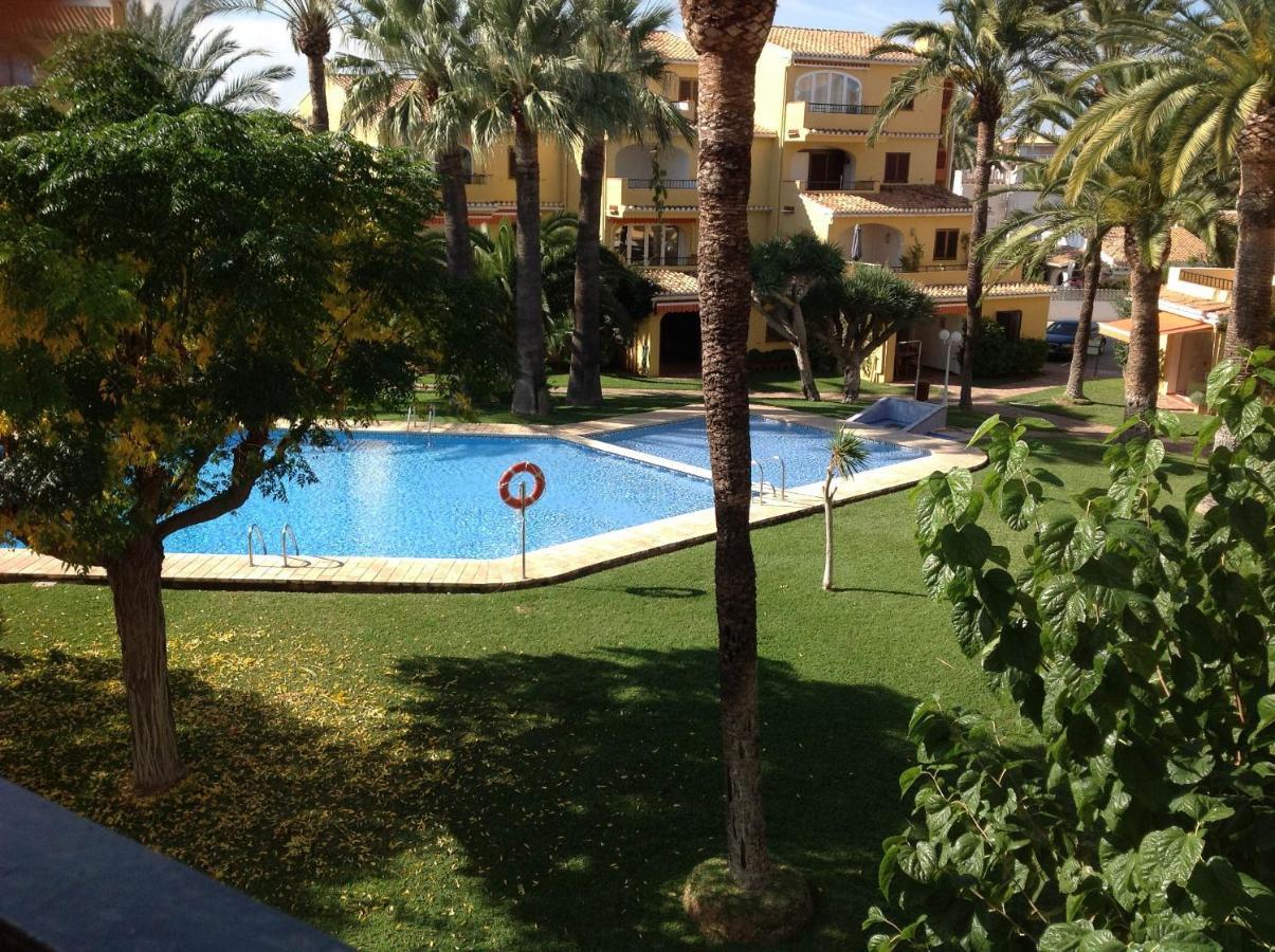 Urbanizacion primera línea de playa Dénia Exterior foto